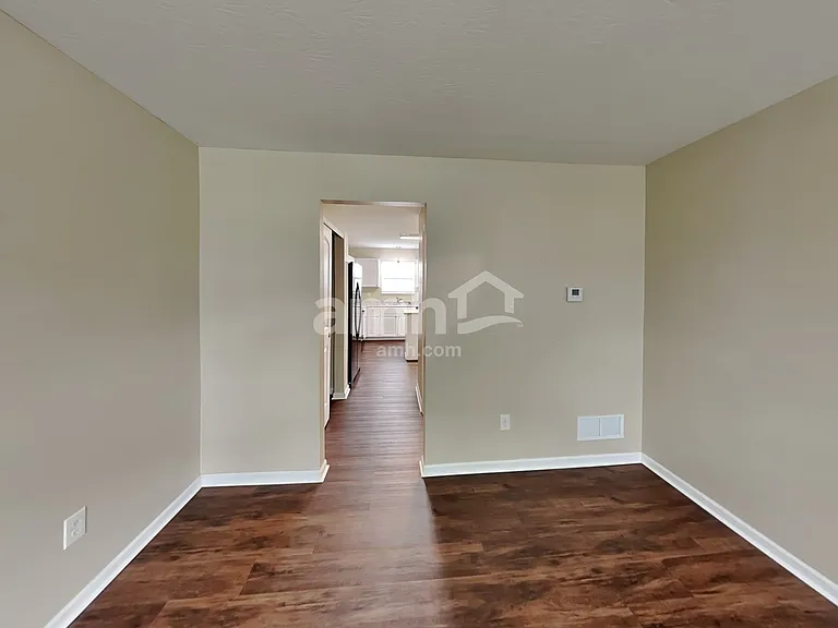 705 Loreto Ln — Photo 5