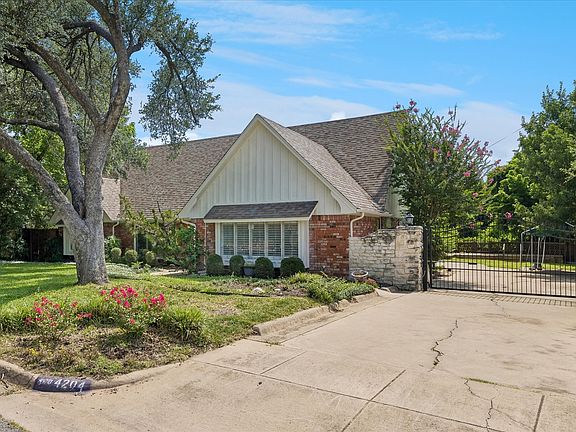 3rd image of 4204 Biscayne Dr