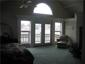 4th image of 12 Clipper Dr