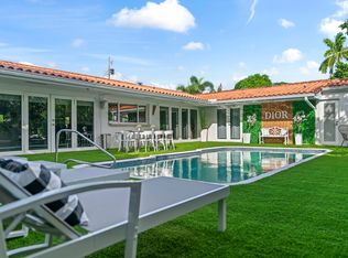 2300 NE 192nd St, Miami, FL 33180