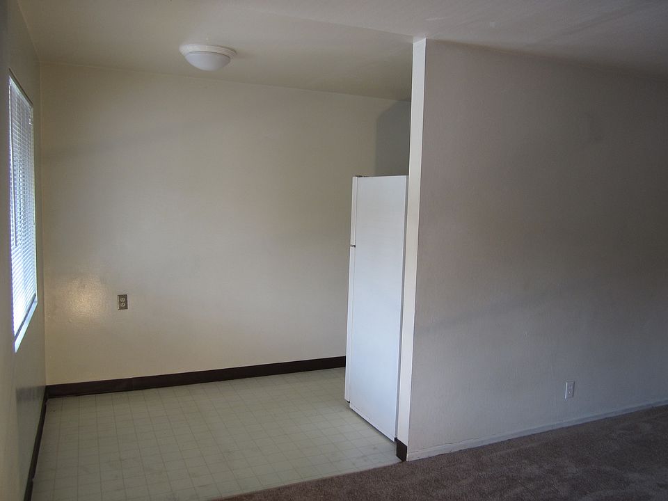 2nd image of 33 S 15th St APT 7
