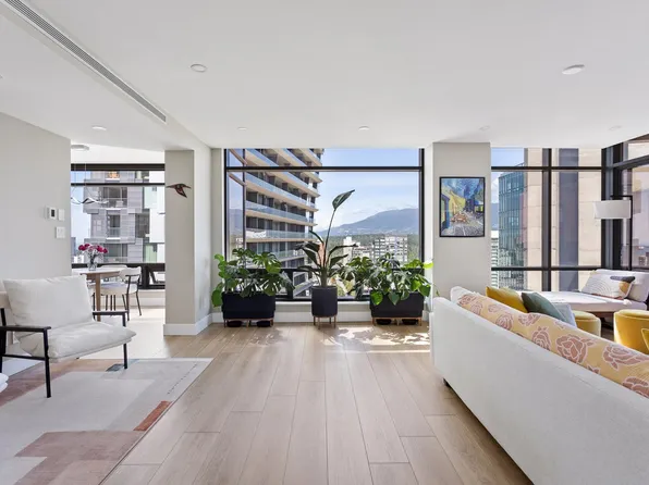 1500 Alberni St #15C, Vancouver, BC V6G 3C9