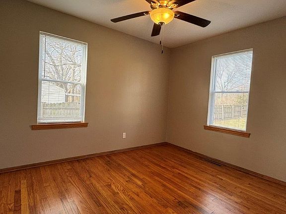 5th image of 11310 E 50th St