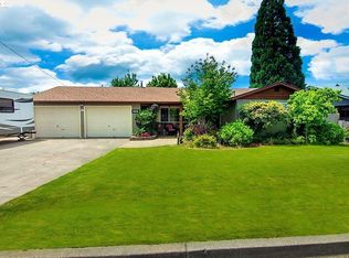 1530 NW Lester St, Roseburg, OR 97471