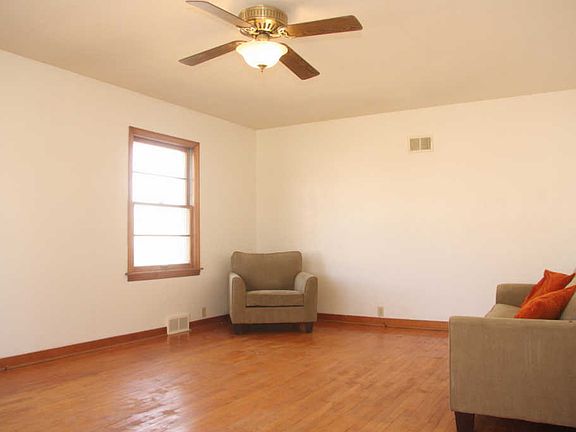 2nd image of 312 N Elm St