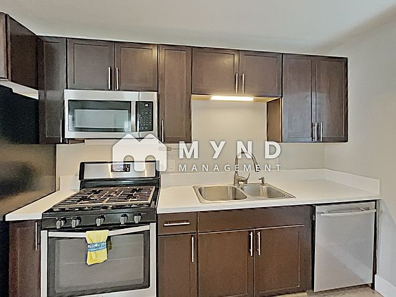 3rd image of 3787 Marlborough Ave
