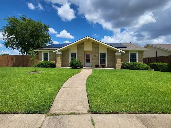 3020 Rockett Dr, Carrollton, TX 75007