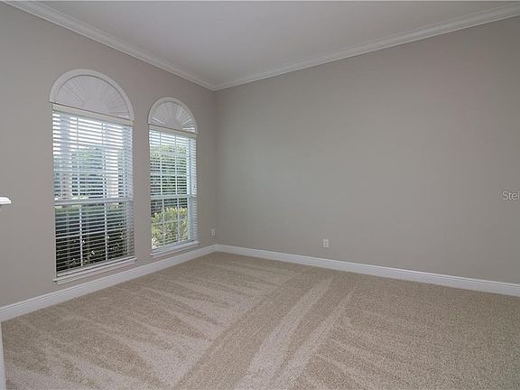 5th image of 2348 Riverdale Ct