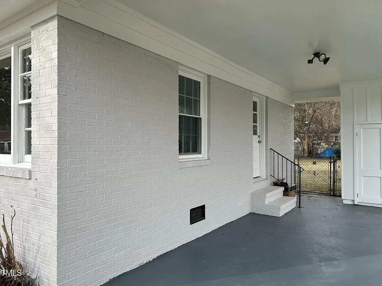 3 bed, 1026 sqft, $1,495 — Photo 3