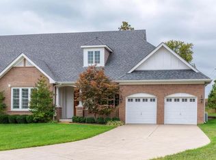 16291 Upper Chesterfield Ridge Dr, Chesterfield, MO 63017