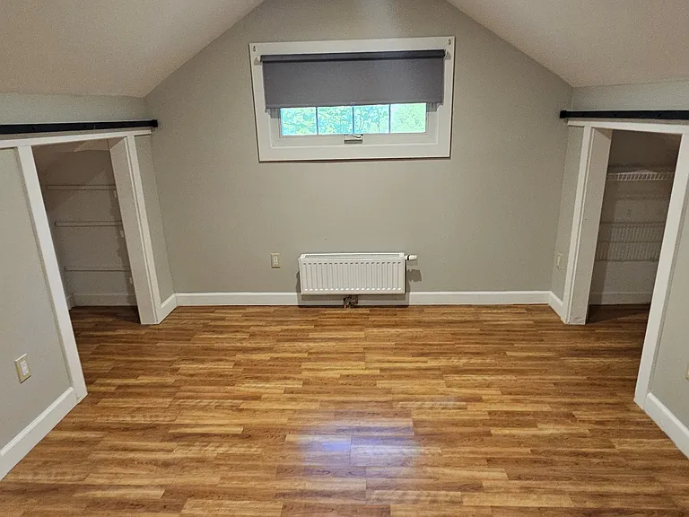 2342 Bourne Ave — Photo 16