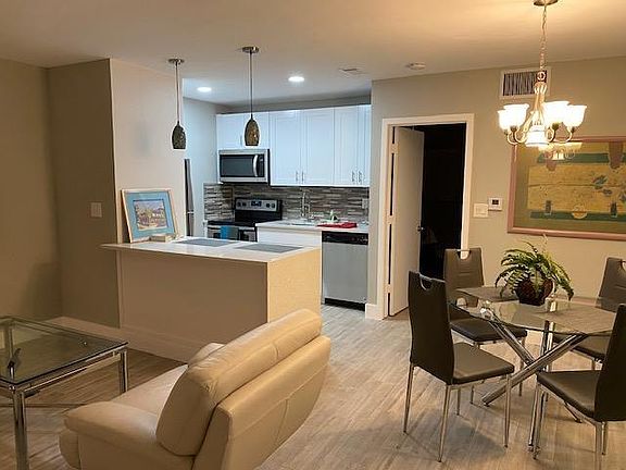 3rd image of 4658 Bougainvilla Dr APT 62