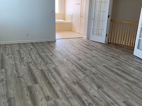 2nd image of 382 Tennis Ct