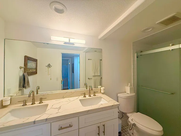 4937 Brighton Ave — Photo 10