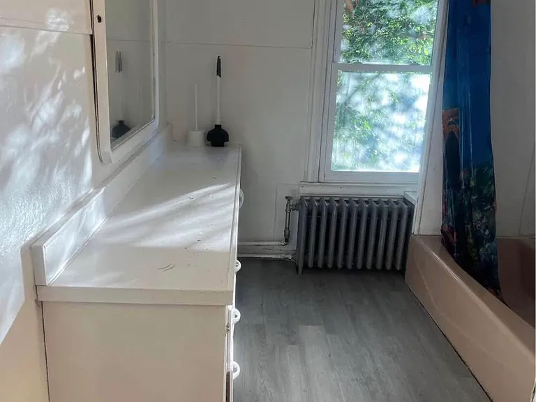 418 N Law St #1 — Photo 7