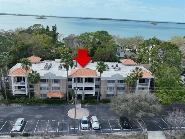 950 Broadway APT 107, Dunedin, FL 34698