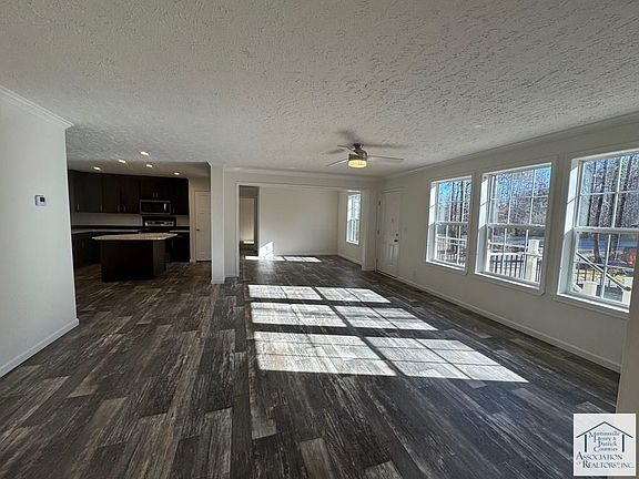 5th image of 2110 W Sunrise Dr