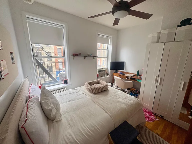 521 E 12th St #5 — Photo 3