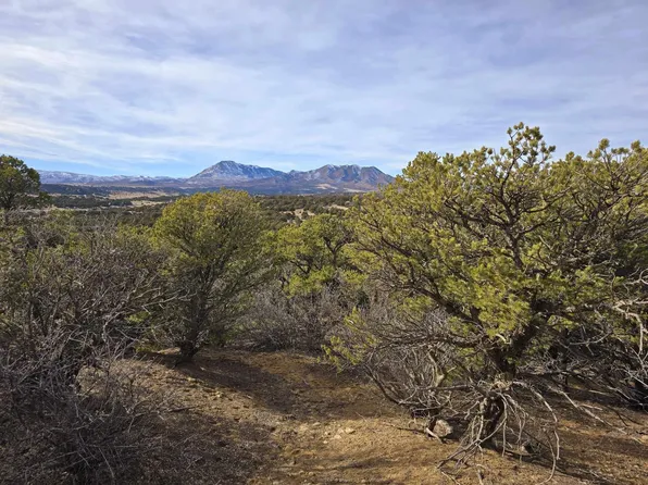 34 Navajo Rd, Walsenburg, CO 81089