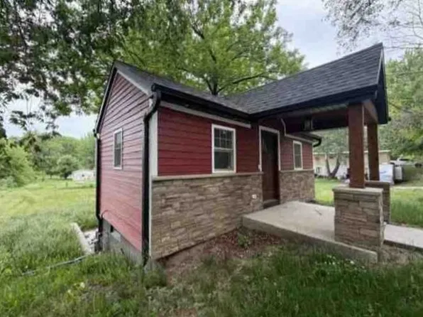809 8th St, Wisner, NE 68791