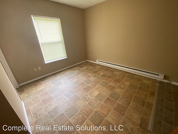 5th image of 9616 Meadowlark Dr