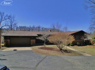 11216 White Lake Rd, Fenton, MI 48430