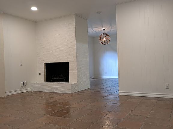 Living room -unfurnished