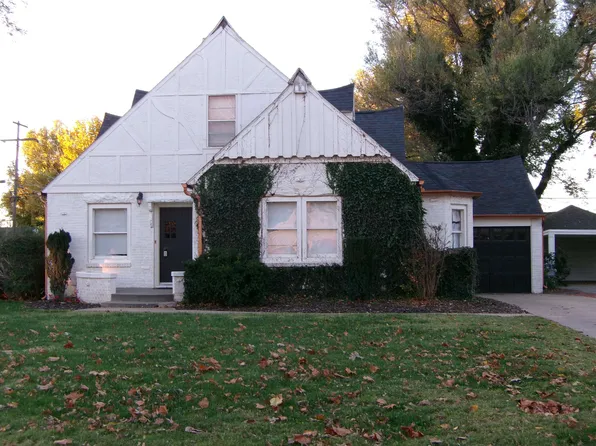 1301 Indian Dr, Enid, OK 73703