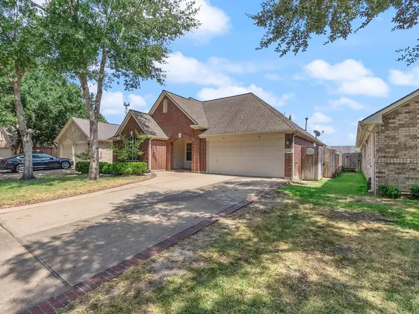 10638 Desert Springs Cir, Houston, TX 77095