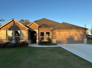 1591 Anthony St, Kaufman, TX 75142