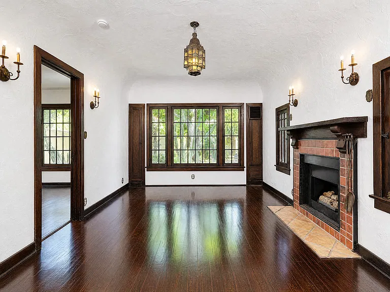 22030 Covello St #A & B — Photo 20