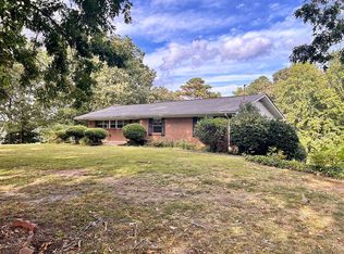 165 Deupree Ln, Anniston, AL 36201