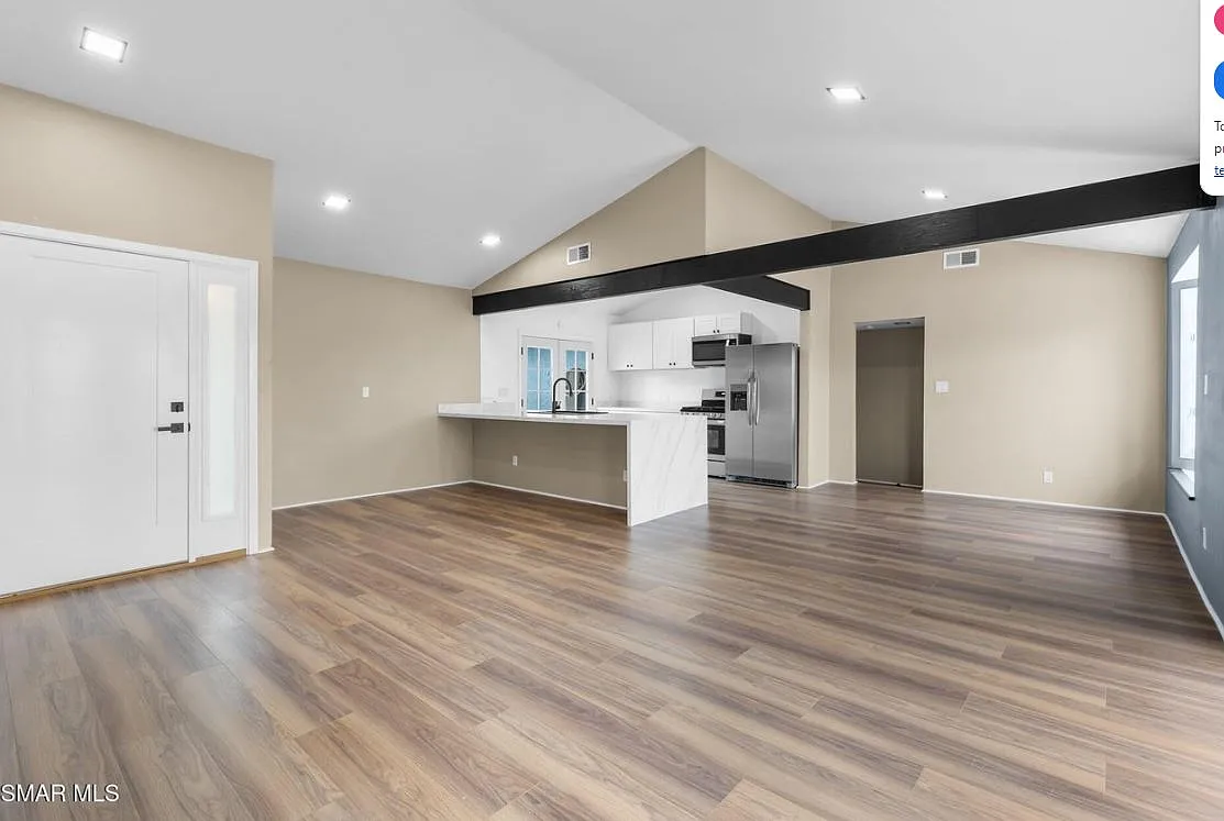 3 bed, 2.5 bath, 1665 sqft, $4,650 — Photo 2