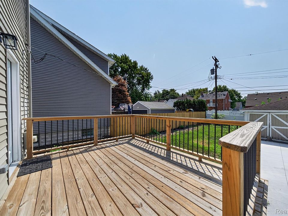 761 Columbia Rd, photo 7