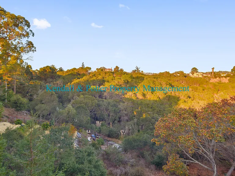 544 Cuesta Dr — Photo 6