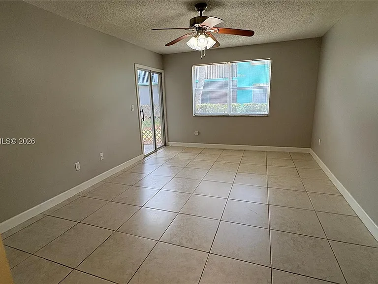 2607 SE 21st Ct #104-A — Photo 12