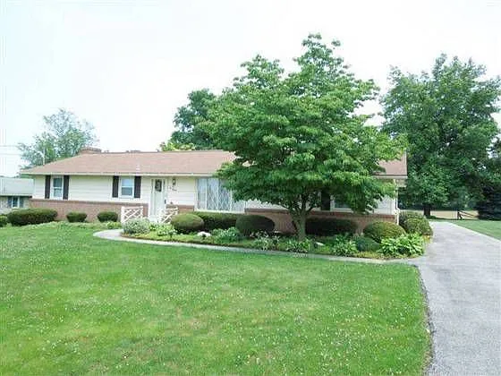 1020 Pearl Dr photo 1