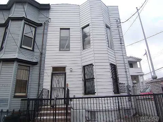 Sold by Century 21 American Homes | media 1