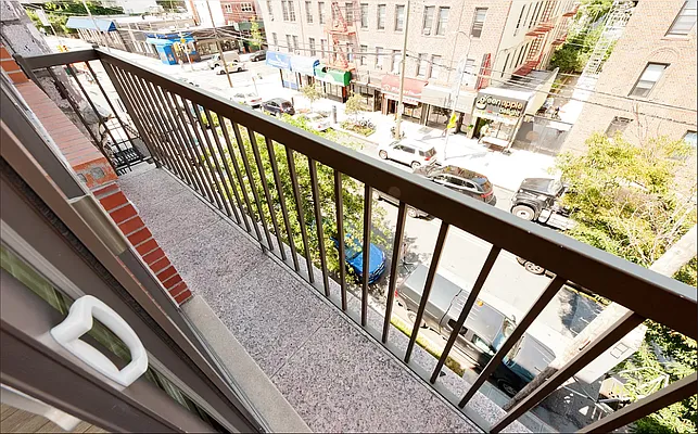 Rented by Compass | media 27