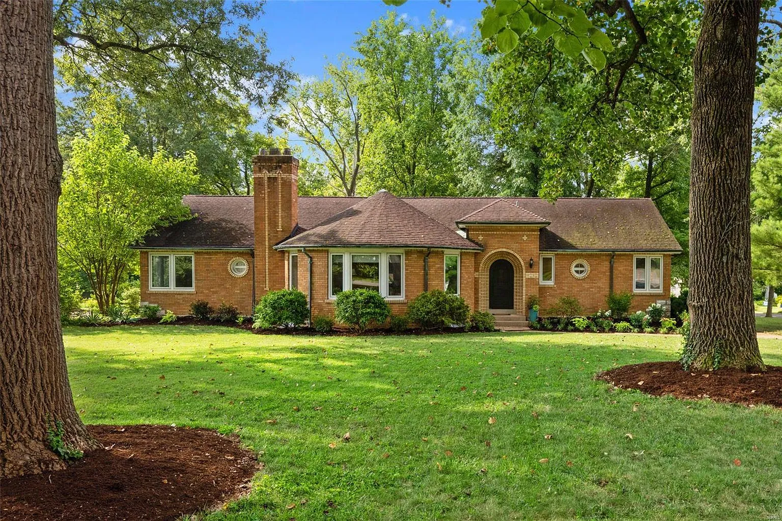 2 Webster Woods Dr photo 1