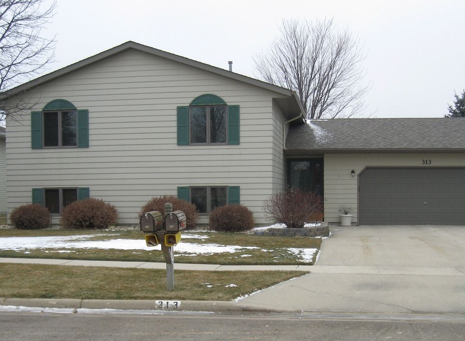 1st image of 313 Herzog Dr