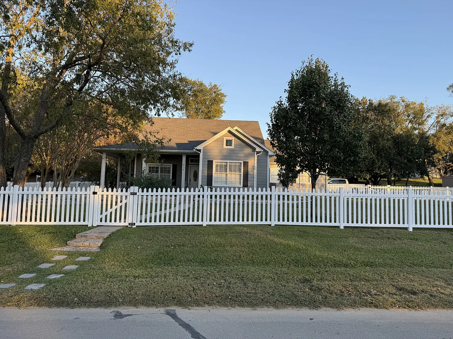 3 bed, 1674 sqft, $3,250 — Photo 1