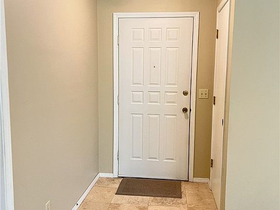 3rd image of 377 E Pharris Dr