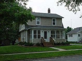 131 N Hagadorn St, South Lyon, MI 48178