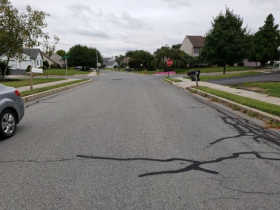 4th image of 502 Heritage Dr
