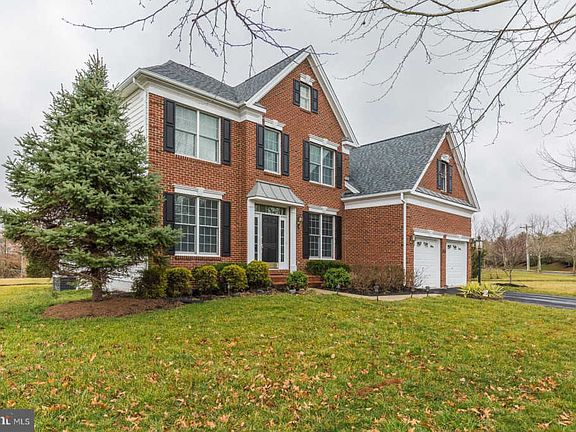 3rd image of 15060 Gaines Mill Cir