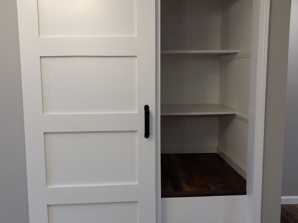 Second Pantry/storage