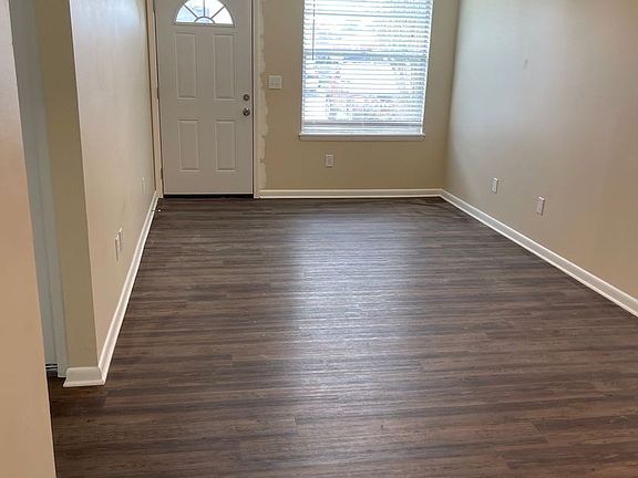 3rd image of 2672 Sunrise Village Dr #C