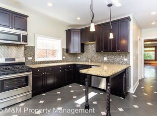 1122 S Oak Park Ave #2, Oak Park, IL 60304