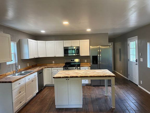 5th image of 1525 Bullman Rd